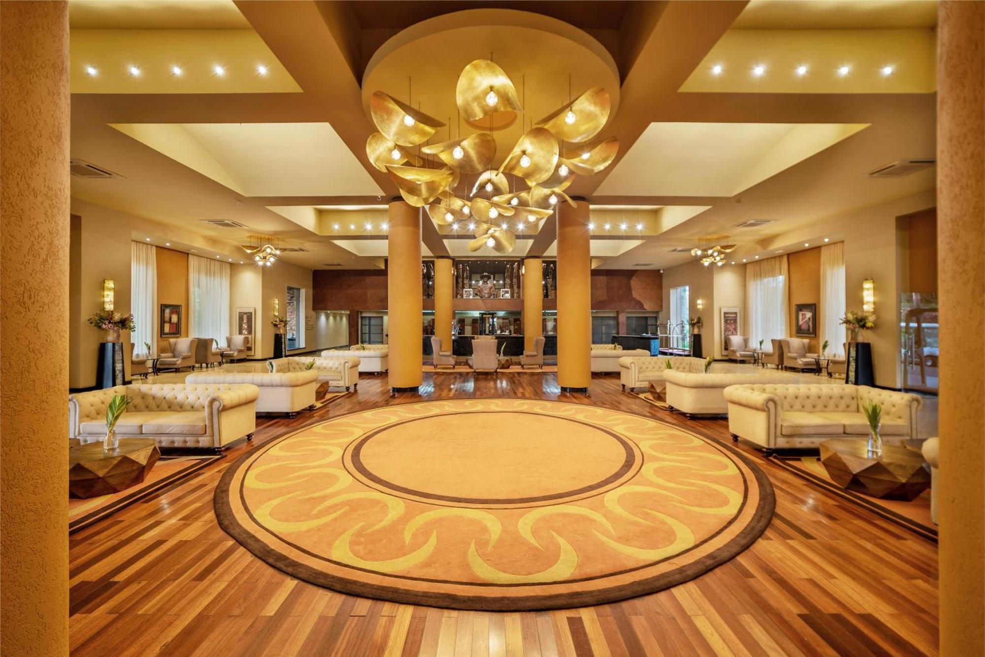 Speke Resort And Conference Center Kampala Exterior foto