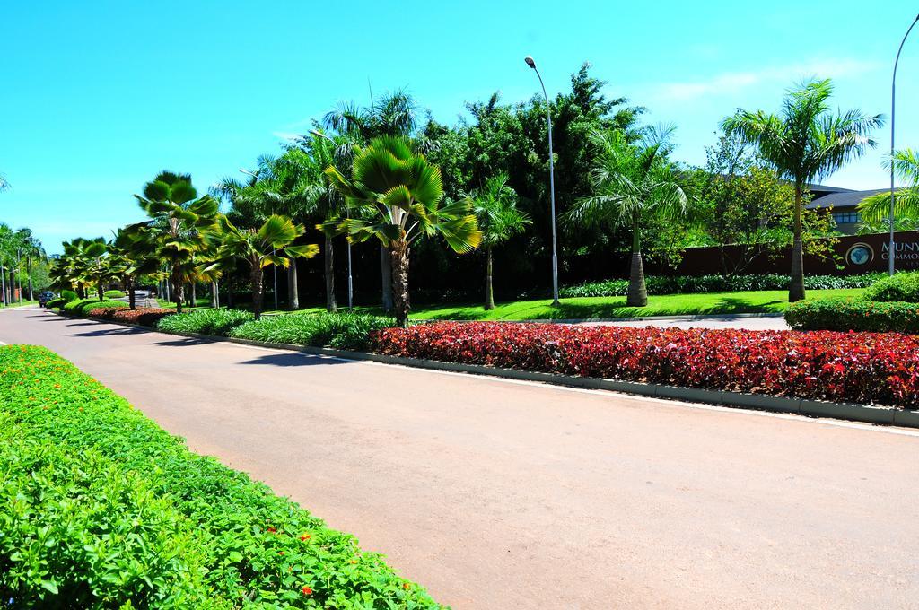 Speke Resort And Conference Center Kampala Exterior foto